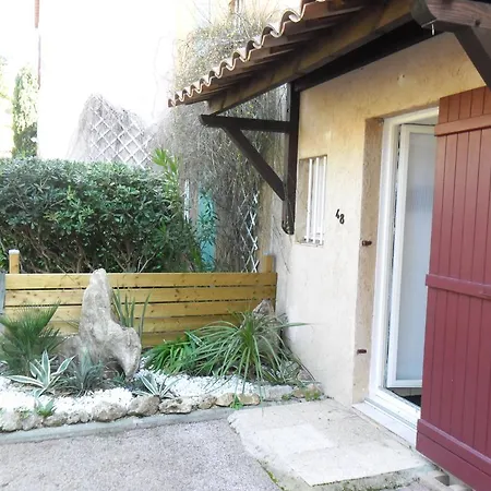 Hébergement de vacances Echappee Bleue Immobilier Le Hameau De *